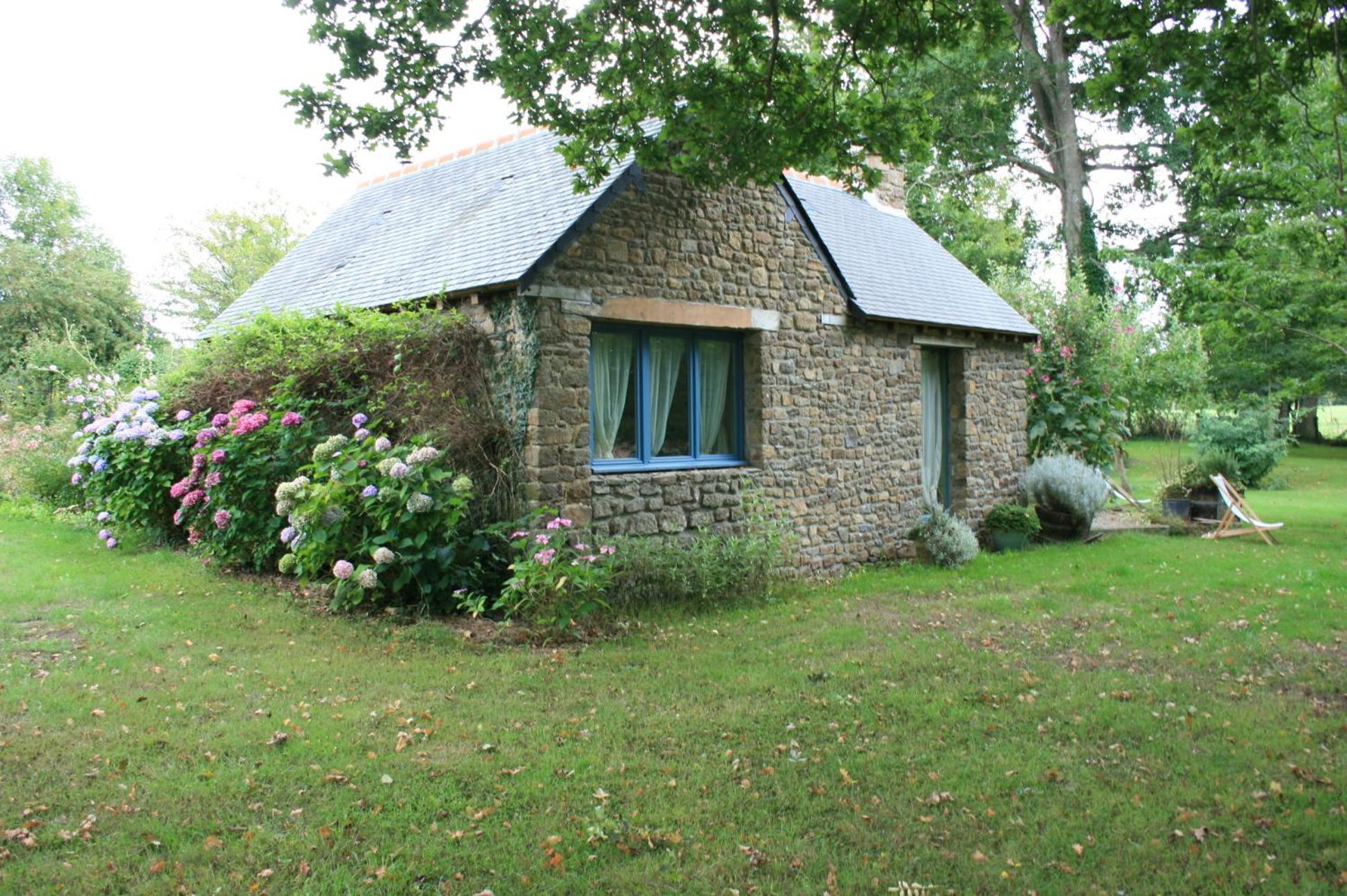 Bed and Breakfast Au Pont Ricoul Saint-Pierre-de-Plesguen Exterior foto