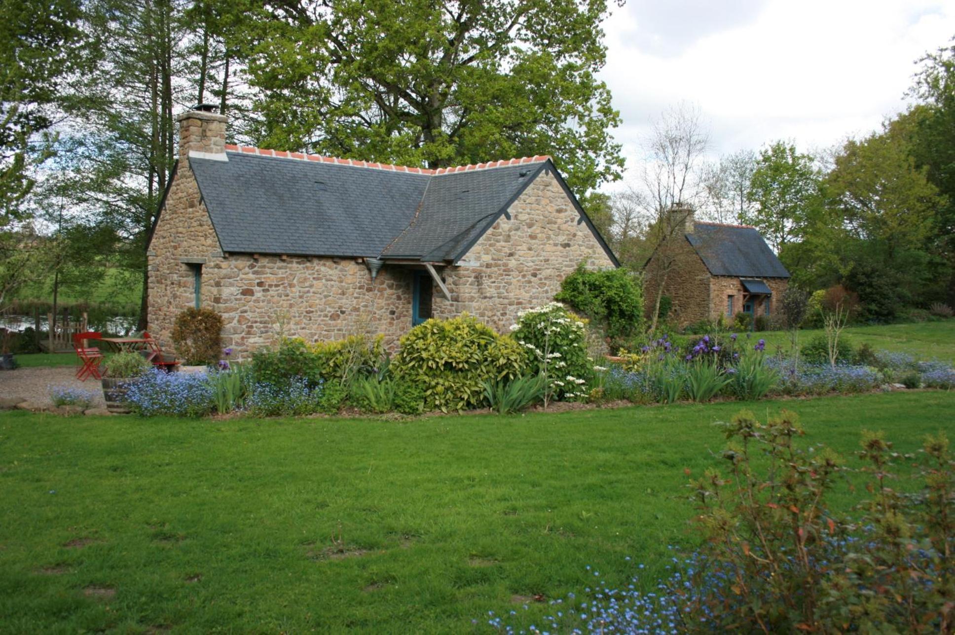 Bed and Breakfast Au Pont Ricoul Saint-Pierre-de-Plesguen Exterior foto