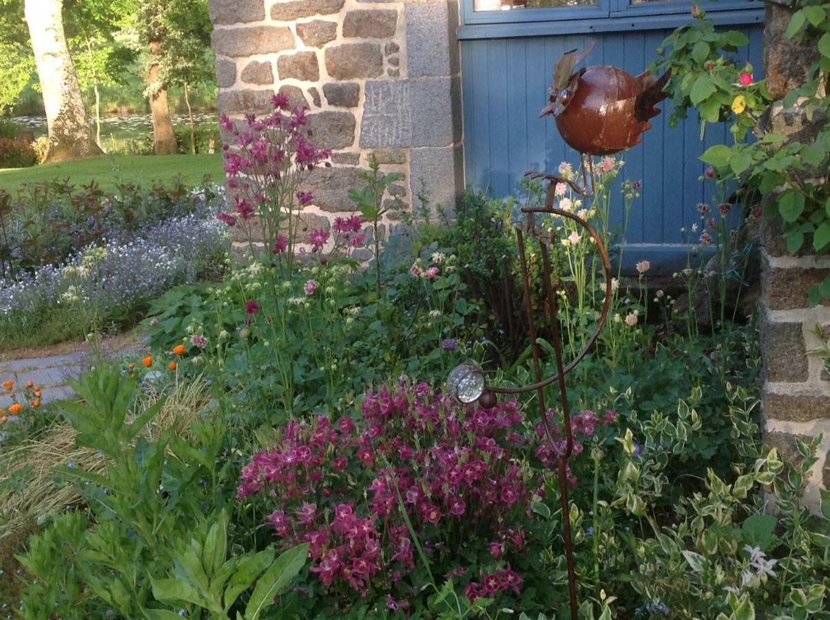 Bed and Breakfast Au Pont Ricoul Saint-Pierre-de-Plesguen Exterior foto