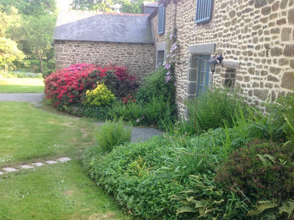 Bed and Breakfast Au Pont Ricoul Saint-Pierre-de-Plesguen Exterior foto