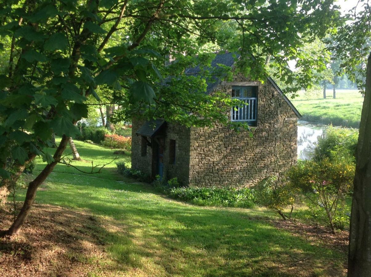 Bed and Breakfast Au Pont Ricoul Saint-Pierre-de-Plesguen Exterior foto